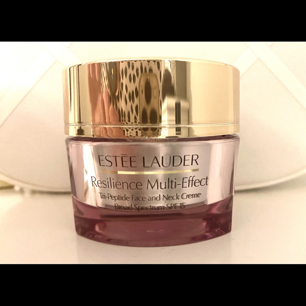 Resilience Multi-Effect Moisturizer
Tri-Peptide Face and Neck Creme SPF 15